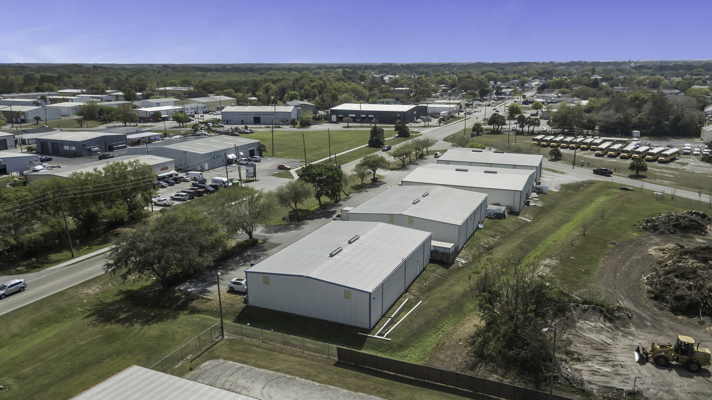 For Sale: Congress Industrial Plaza
100% OCCUPIED INDUSTRIAL FLEX PROPERTY